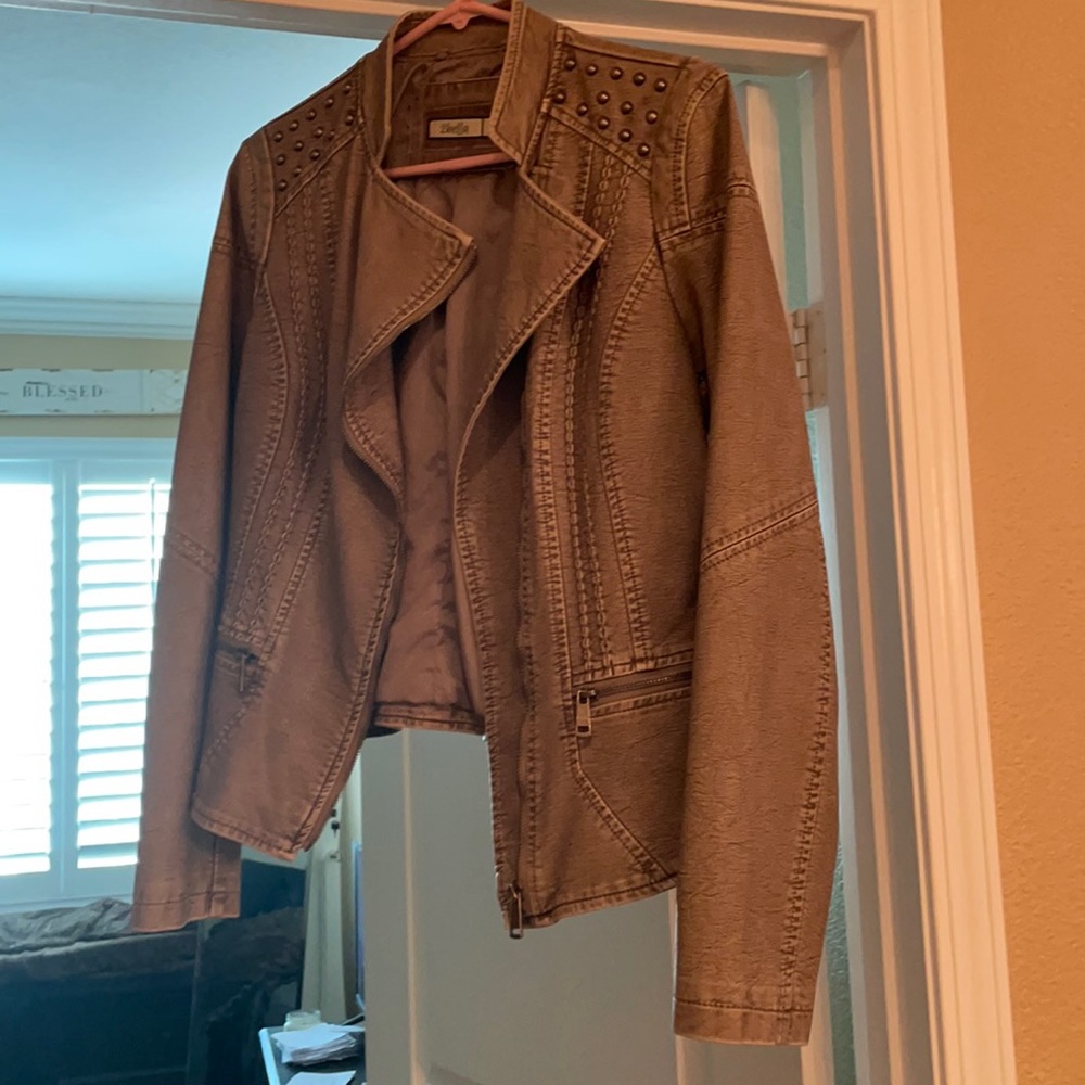 Leather jacket